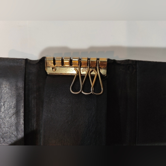 Chanel Caviar Leather Key Case - Picture 7 of 9